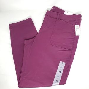 Old Navy Pixie Ankle Pants
